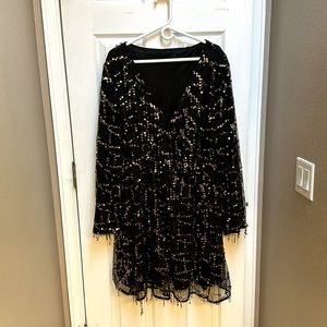 Black and gold sequin party dress